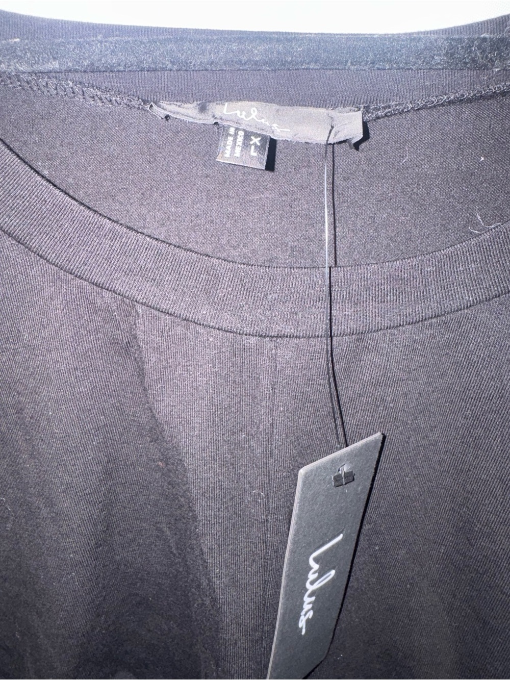 Lulu's Black Ruched Front Crop Tee - Picture 3 of 4